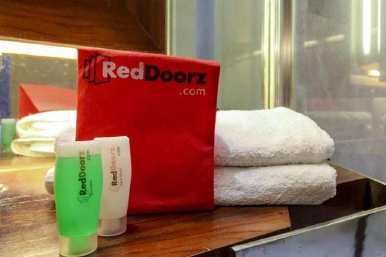 Reddoorz Near Ramai Mall Malioboro Yogyakarta Exteriör bild